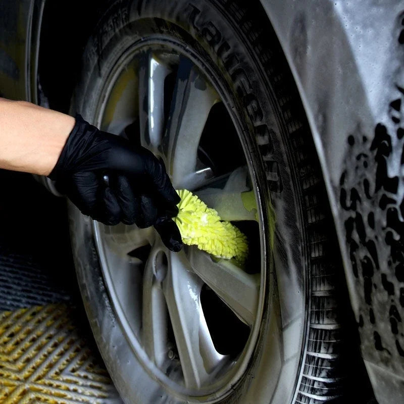 Effortlessly Clean Your Car Wheels