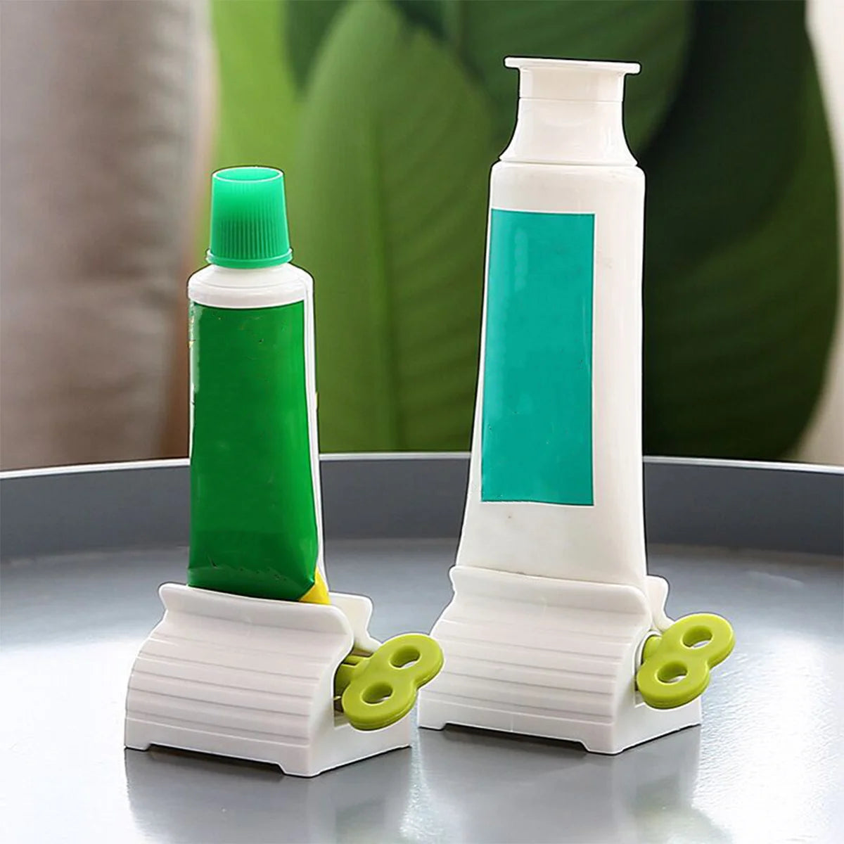 Efficient Hassle-free Toothpaste Tube